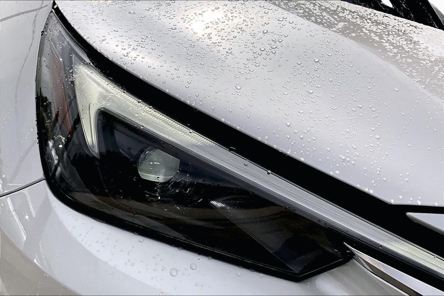 Used 2024 Wind Chill Pearl Lexus Premium image 28