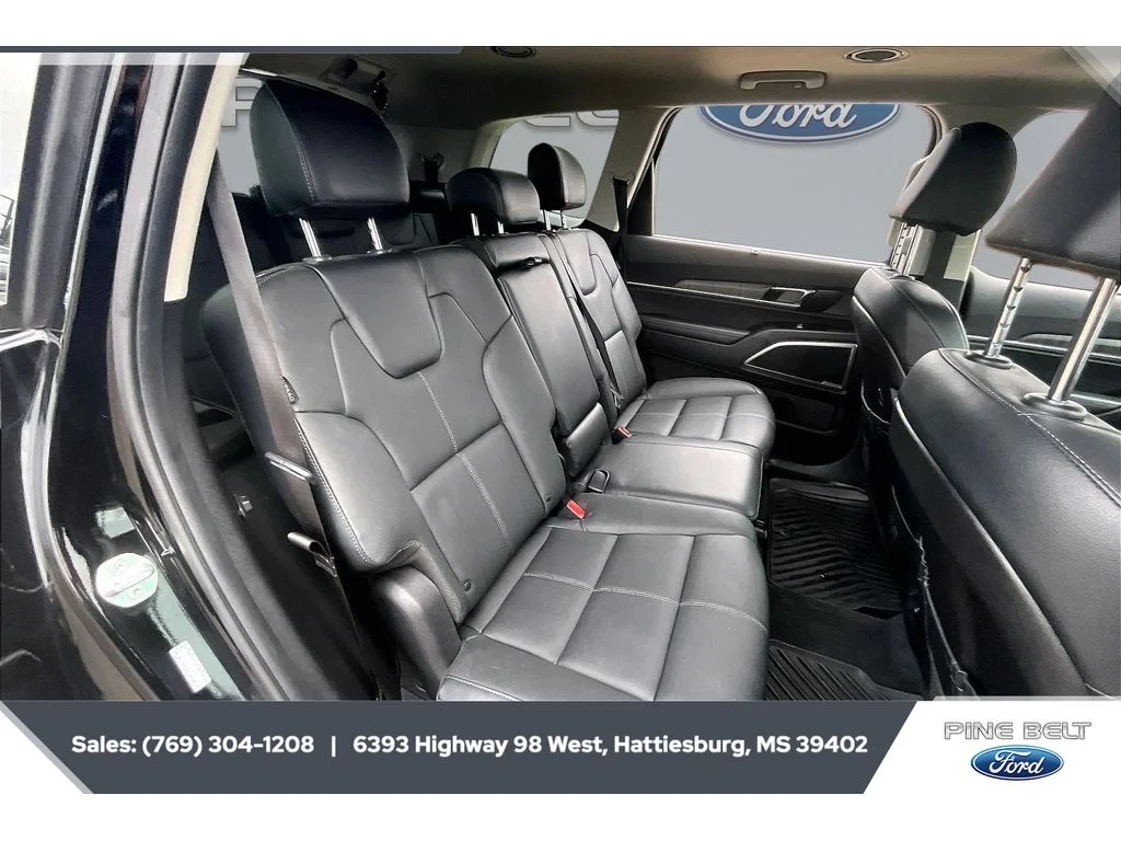 Used 2024 Ebony Black Kia EX image 20