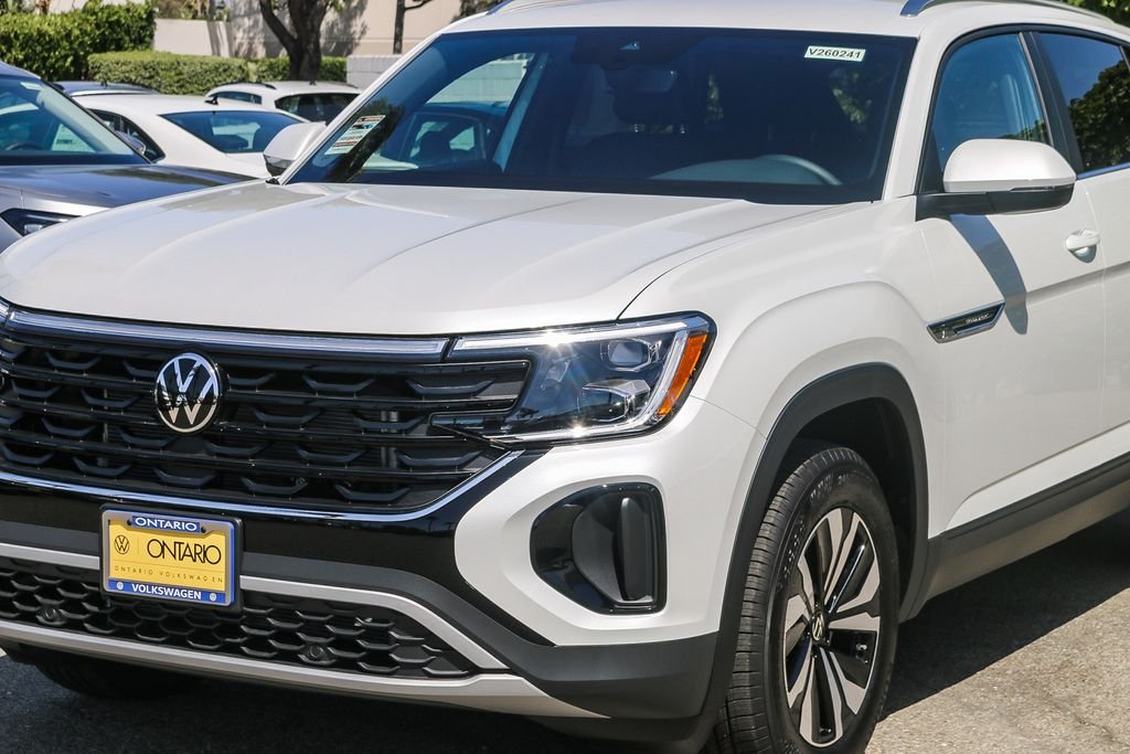 New 2026 White Volkswagen 2.0T SE image 4