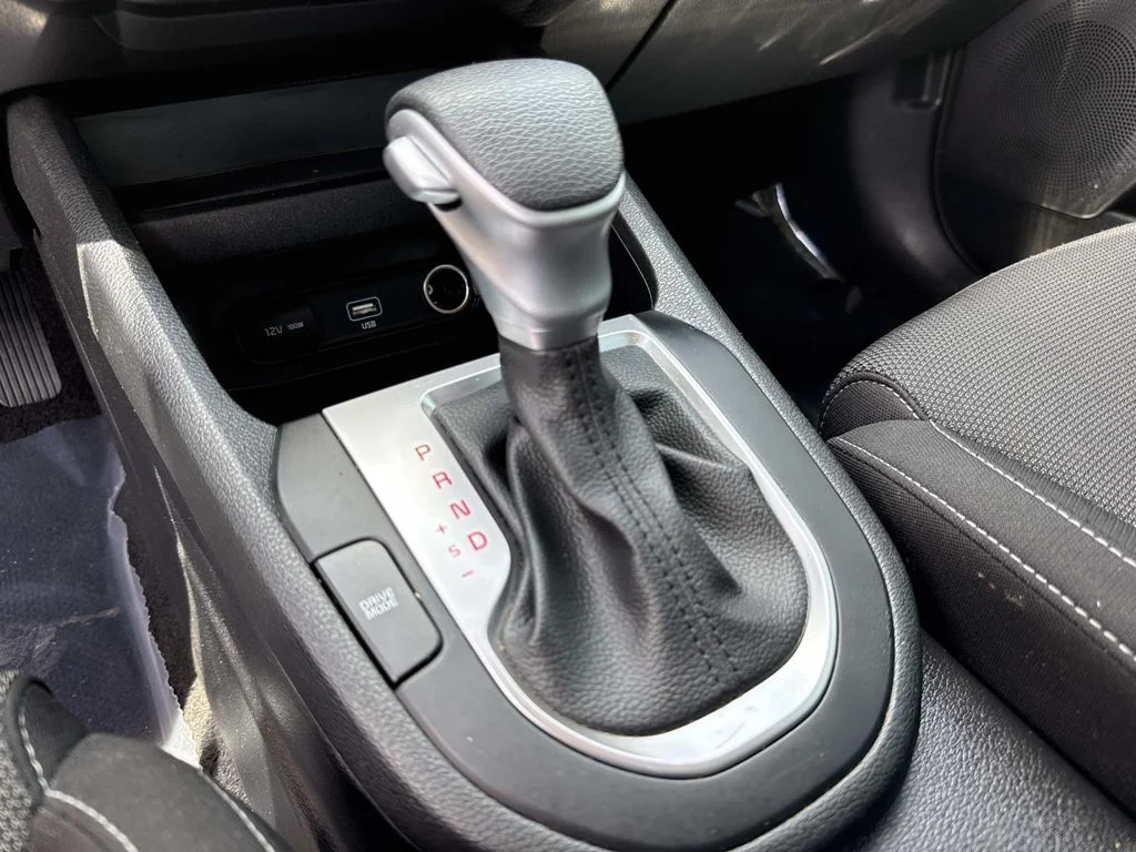 Used 2022 Gray Kia LXS image 32