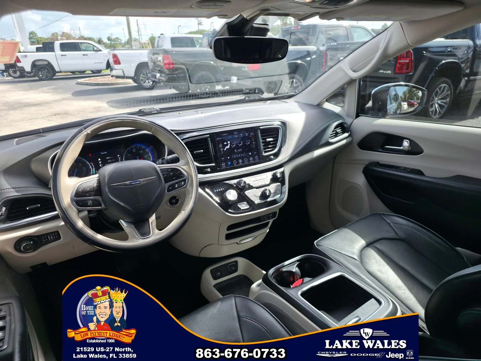 Used 2020 Gray Chrysler Limited image 9