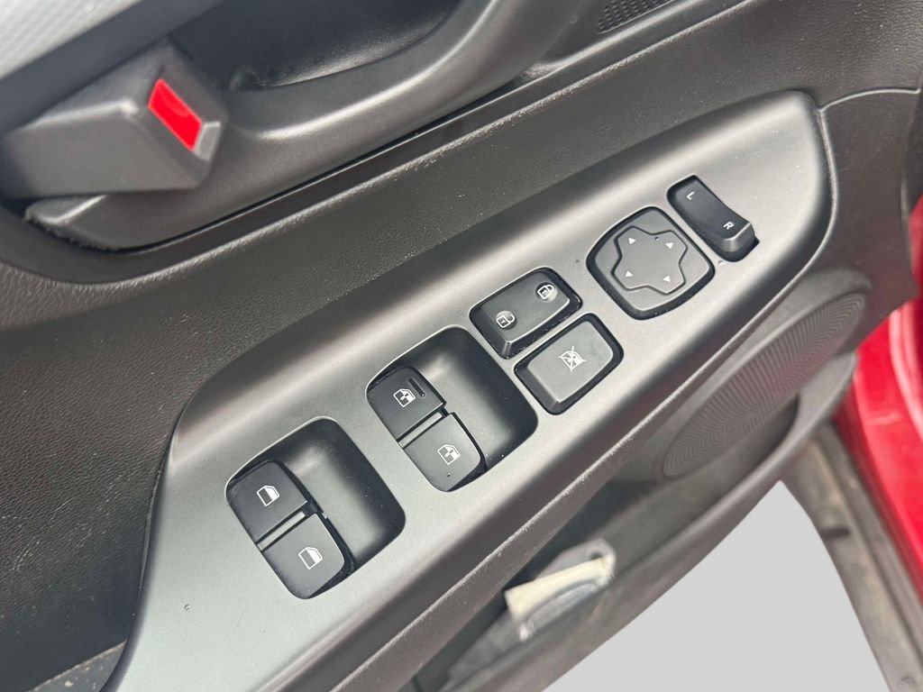 Used 2019 Red Hyundai SEL image 16