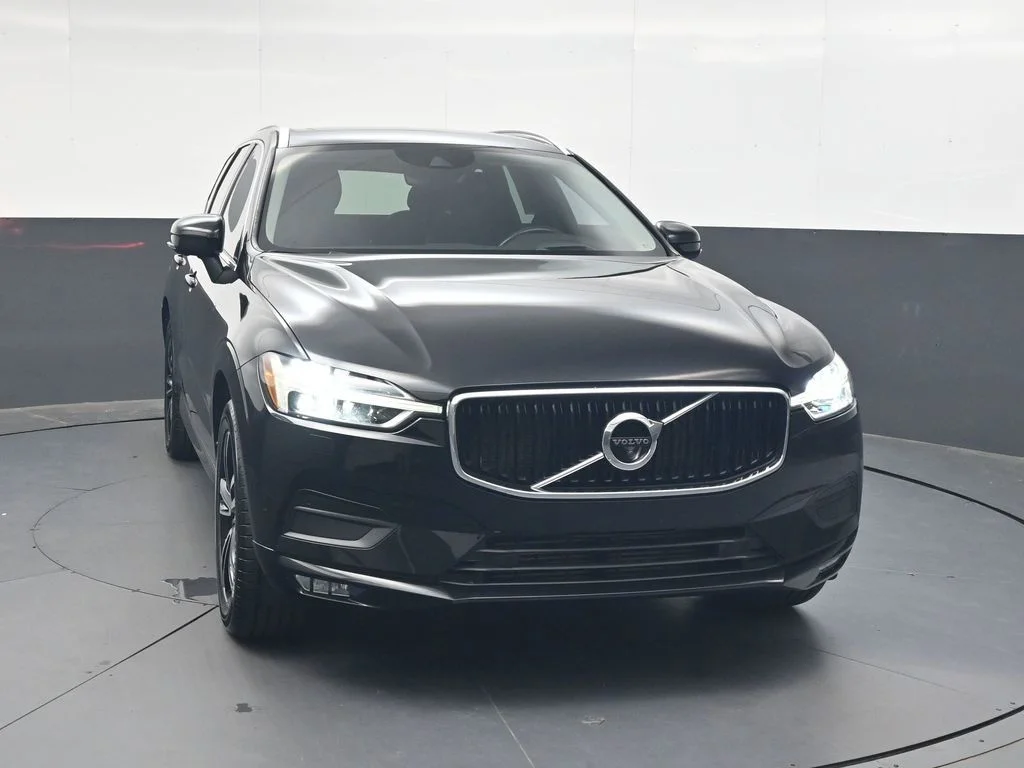 Used 2020 Onyx Black Metallic Volvo T6 Momentum image 9