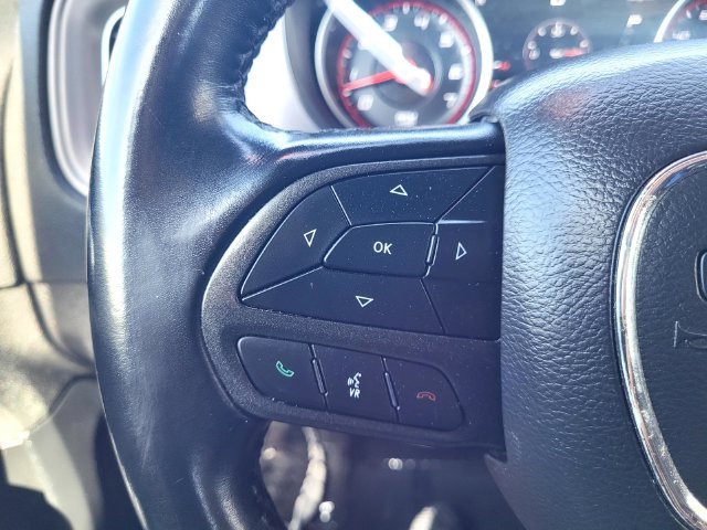 Used 2023 White Dodge SXT image 25