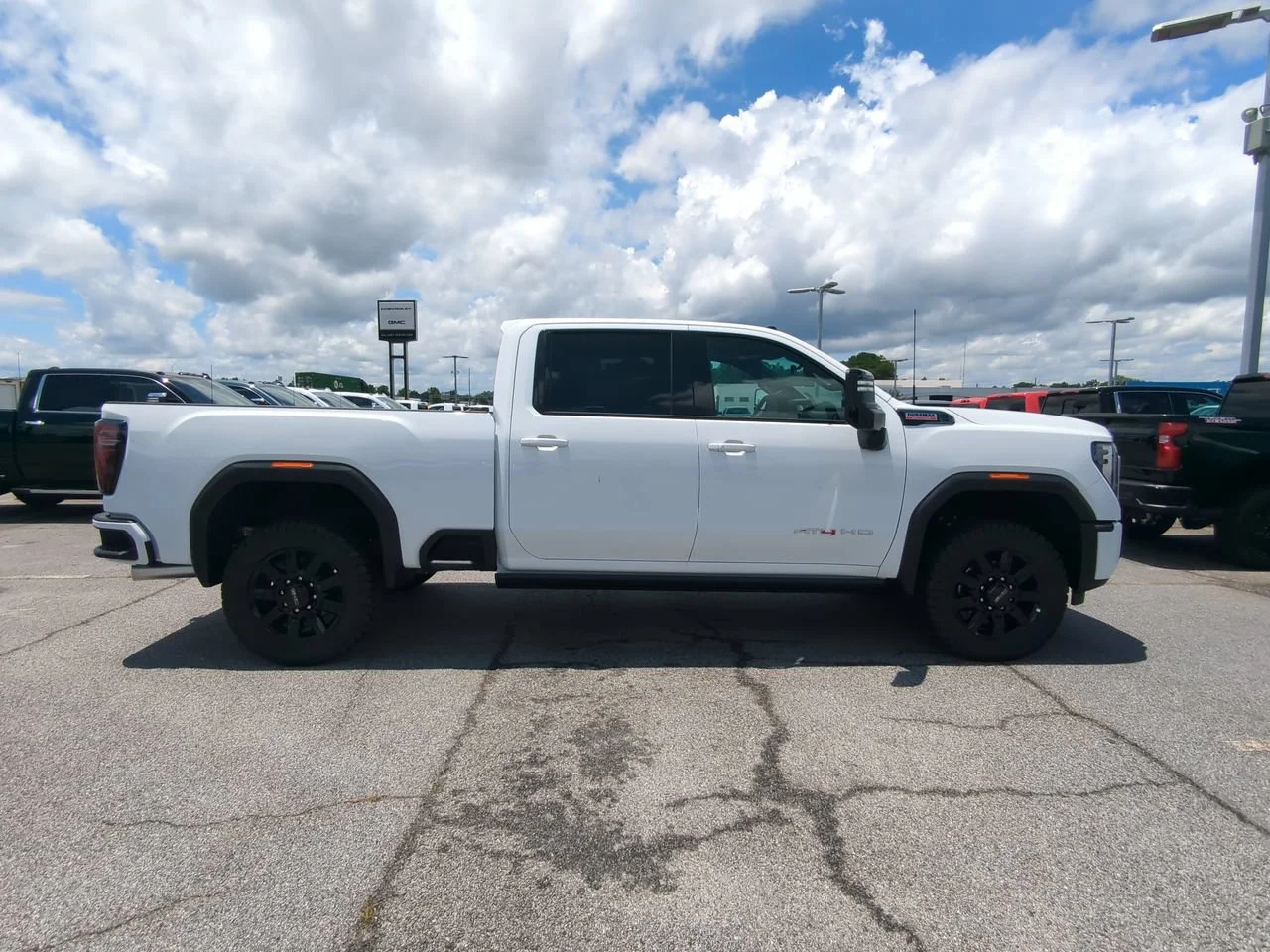 2026 GMC Sierra 2500HD AT4 - Photo 3