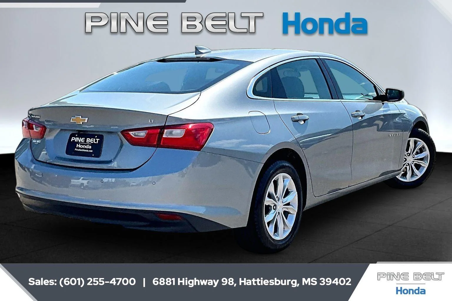 Used 2024 Sterling Gray Metallic Chevrolet LT image 11