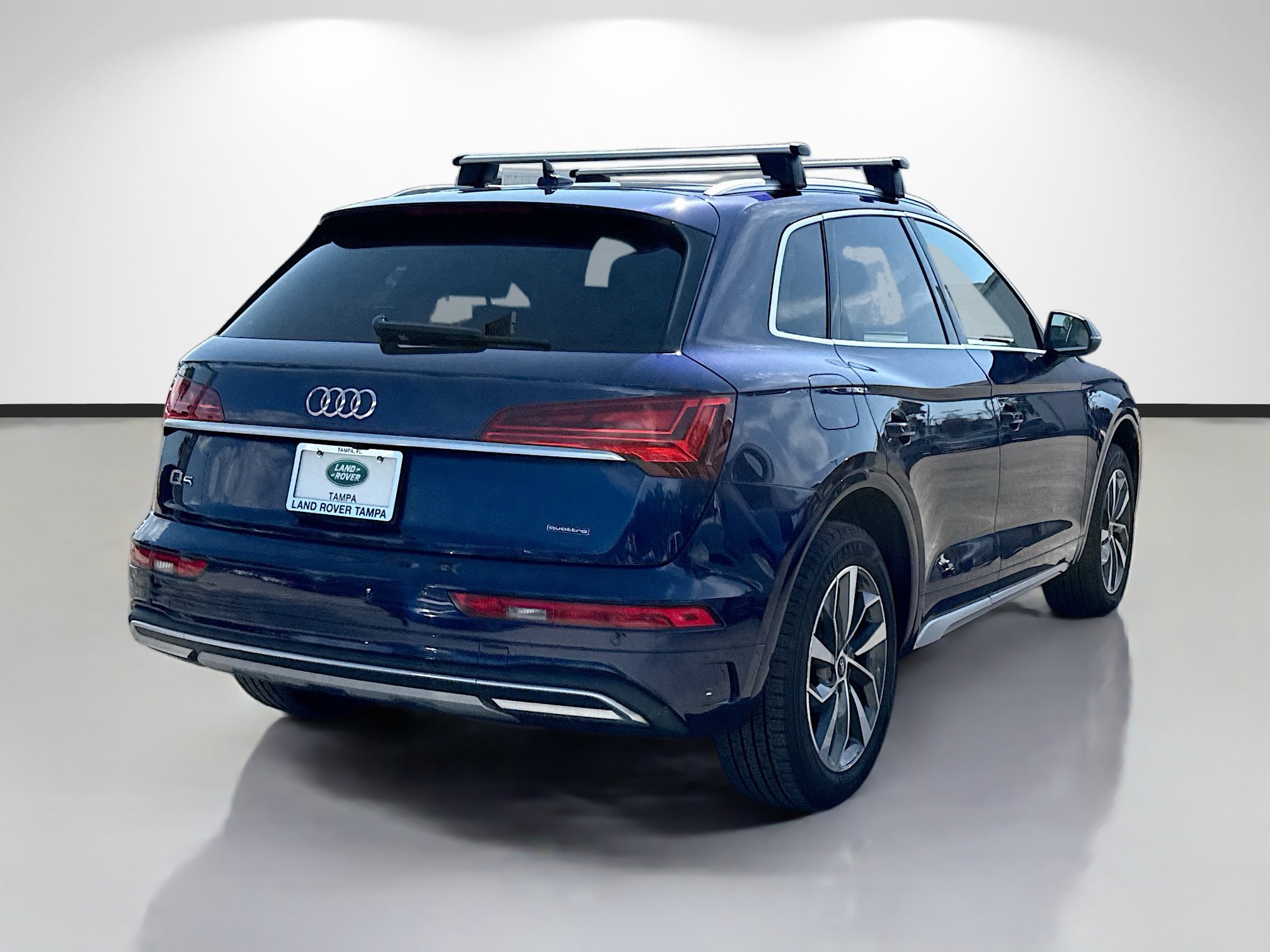 Used 2021 Navarra Blue Metallic Audi Premium Plus image 5