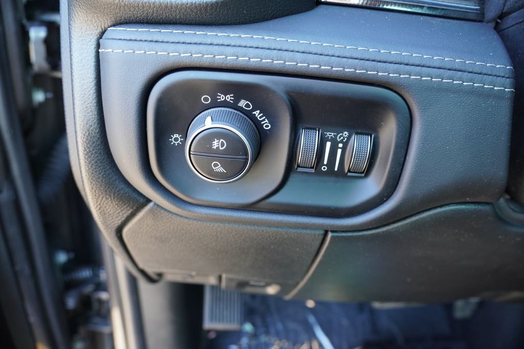 Used 2024 Gray Ram Power Wagon image 29