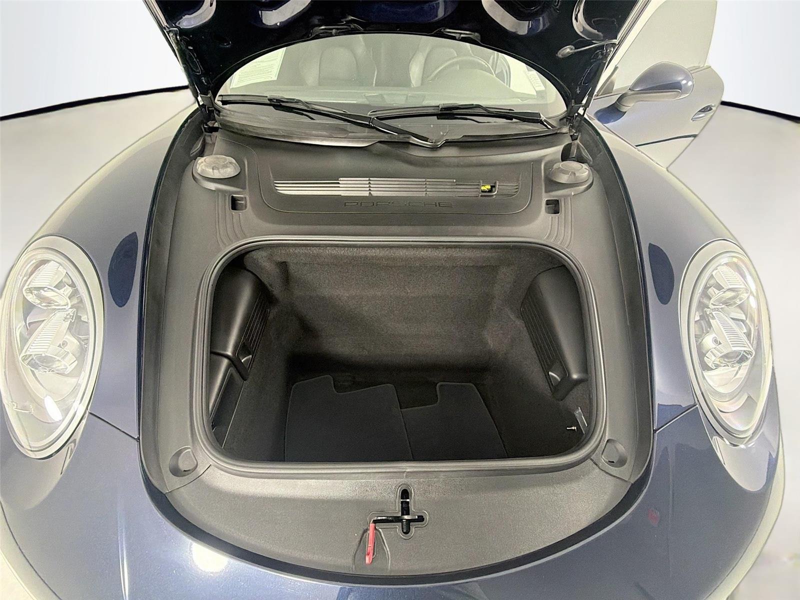 Used 2018 Night Blue Metallic Porsche Carrera S image 11