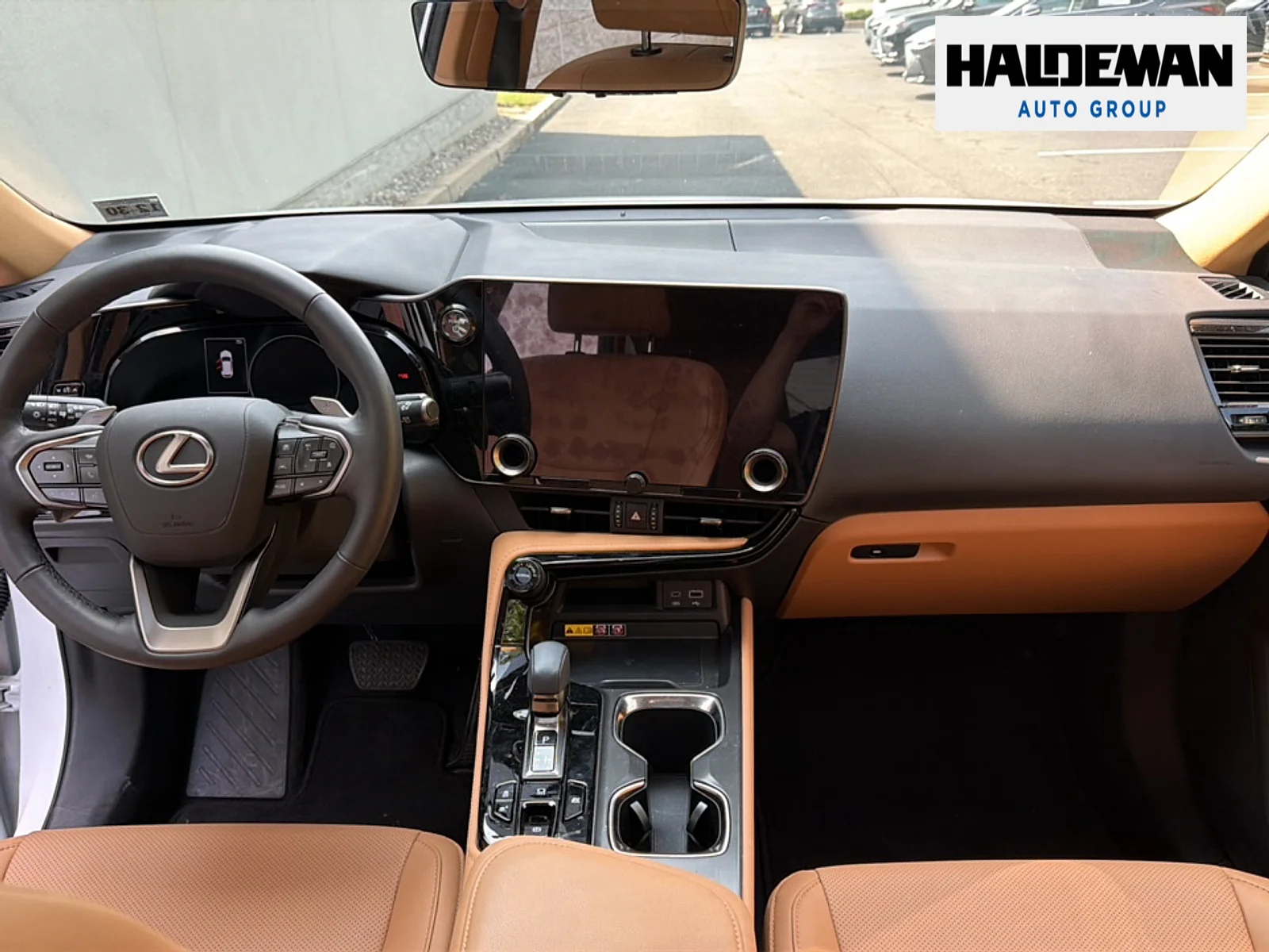 Used 2026 Ultra White Lexus Premium image 11