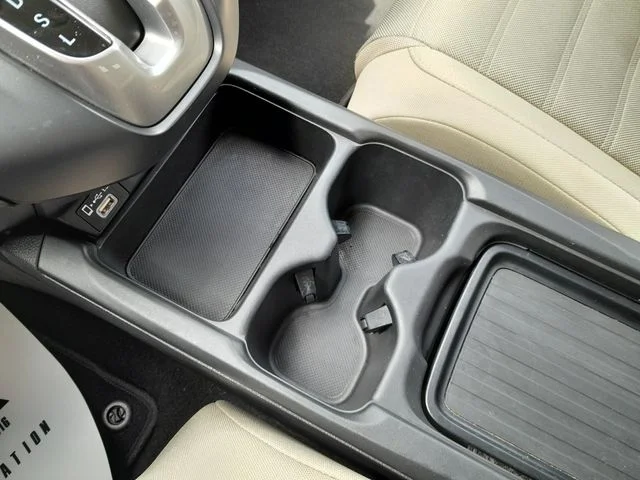 Used 2020  Honda EX image 26
