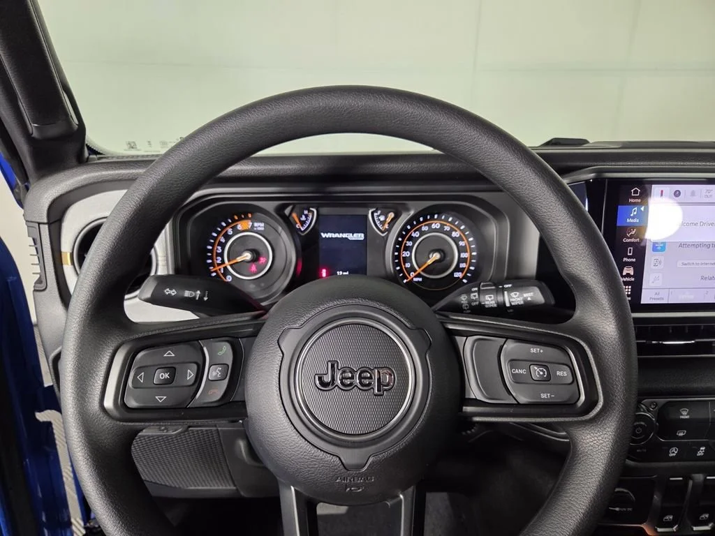 New 2026 Hydro Blue Pearl-Coat Exterior Paint Jeep Sport image 11