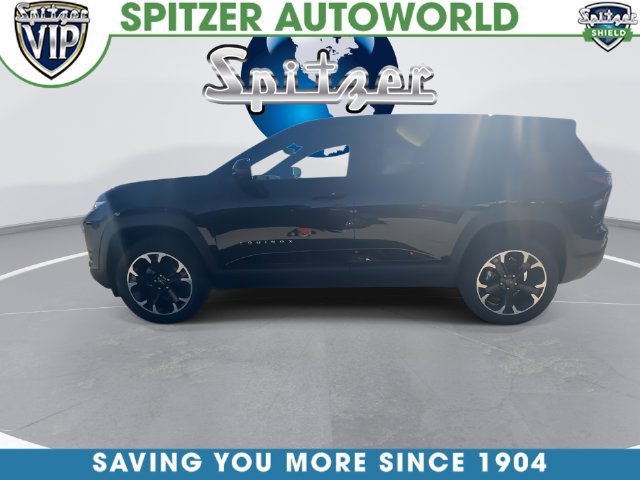 New 2027 Mosaic Black Metallic Chevrolet LT image 8