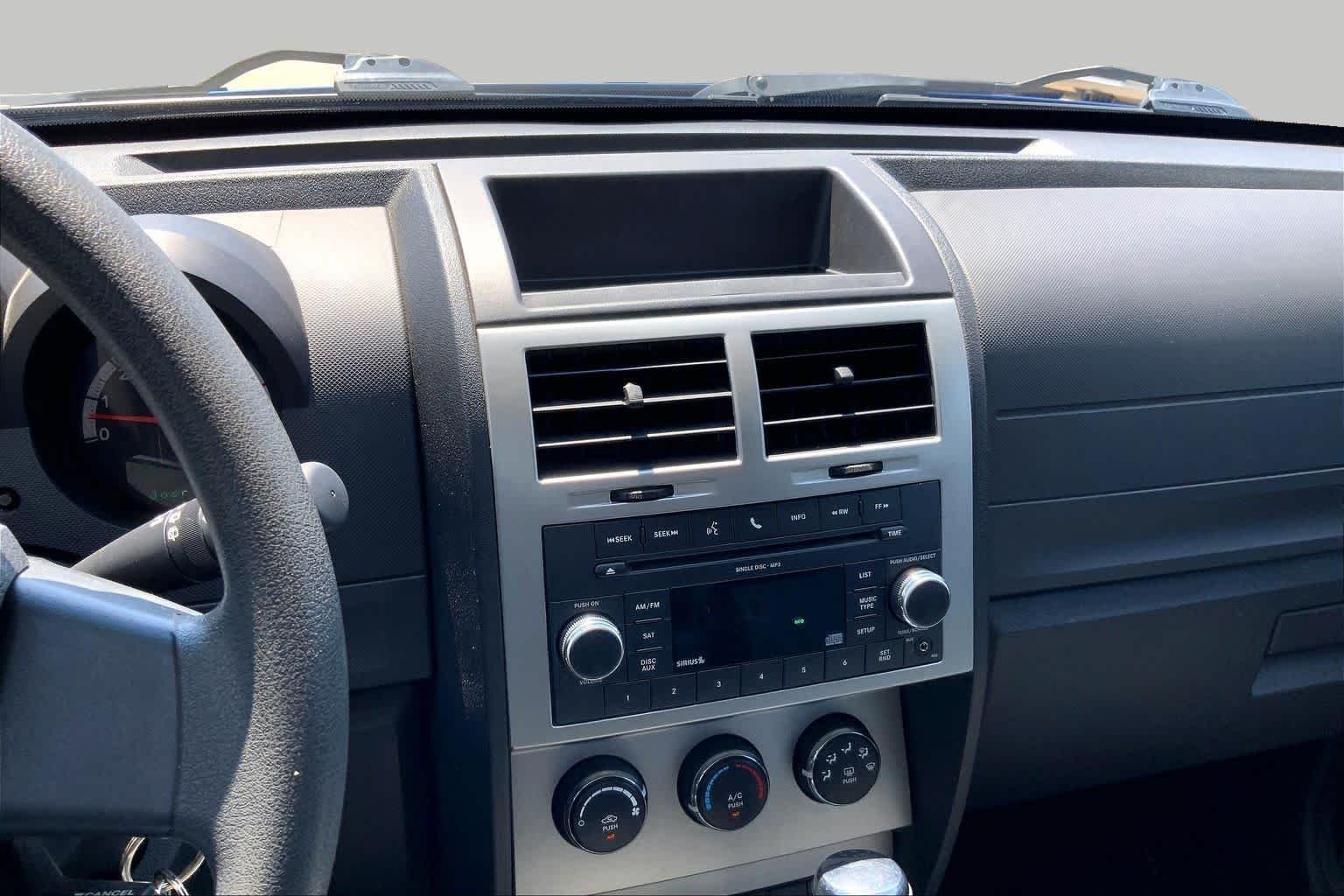 Pre-Owned 2010 Dodge Nitro SE