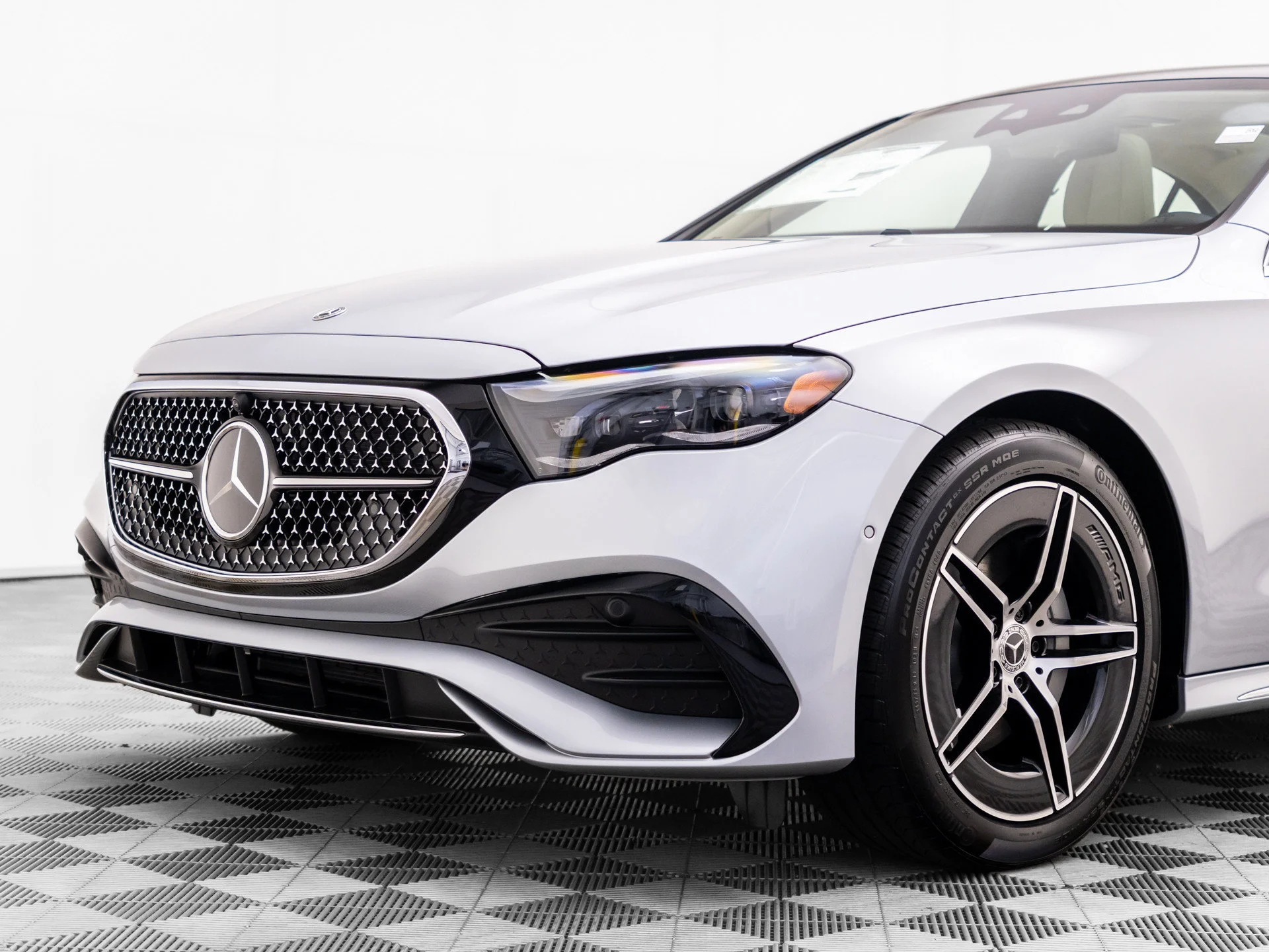 New 2027 Silver Mercedes-Benz E 350 image 39