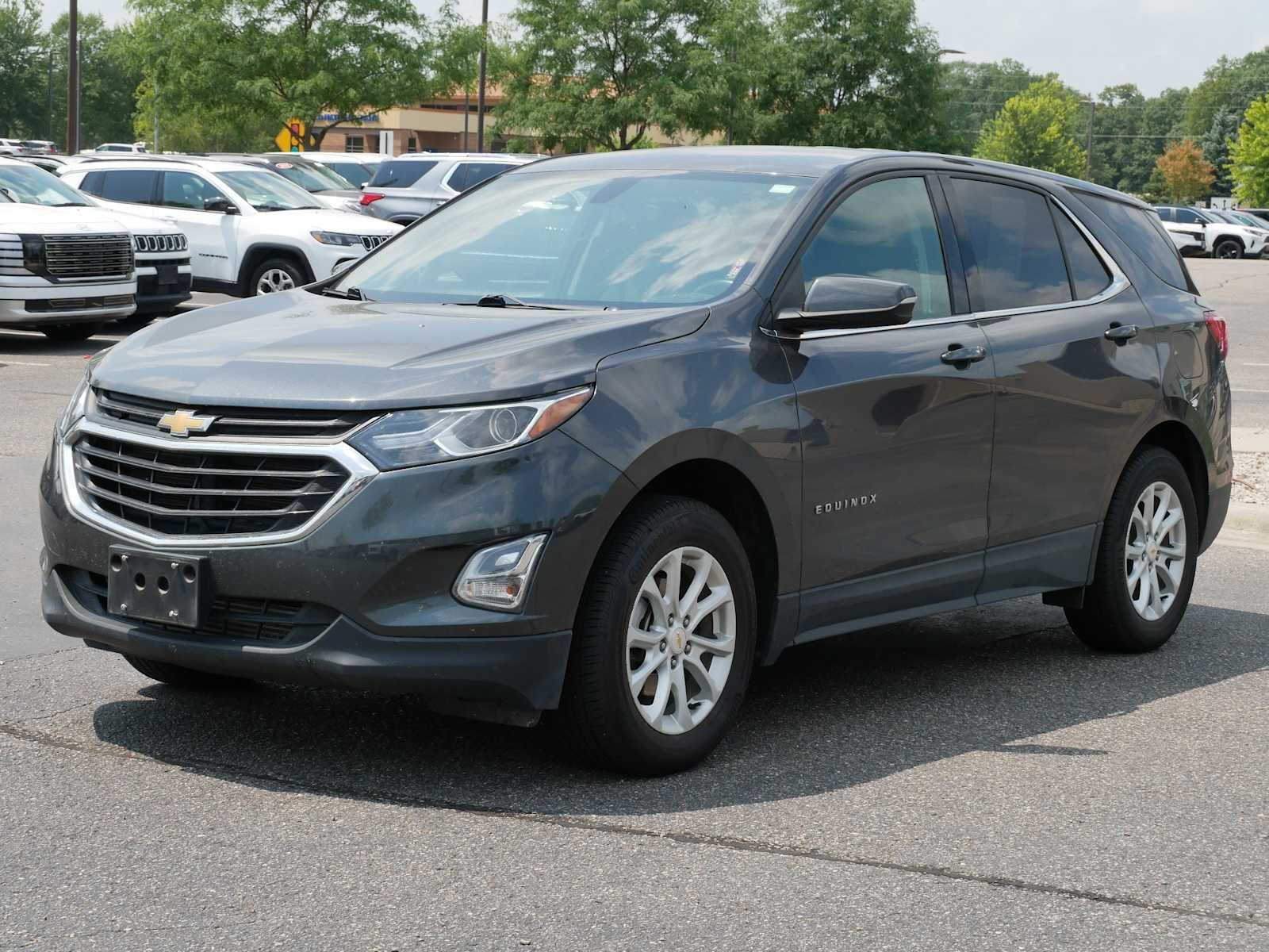 Used 2018 Chevrolet Equinox LT with VIN 2GNAXSEV4J6321409 for sale in Mankato, Minnesota