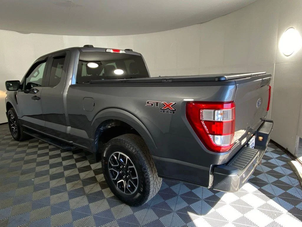 Used 2023 Gray Metallic Ford XL image 12
