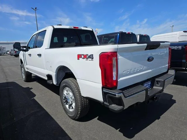 2025 Ford F-350 Super Duty XLT - Photo 39