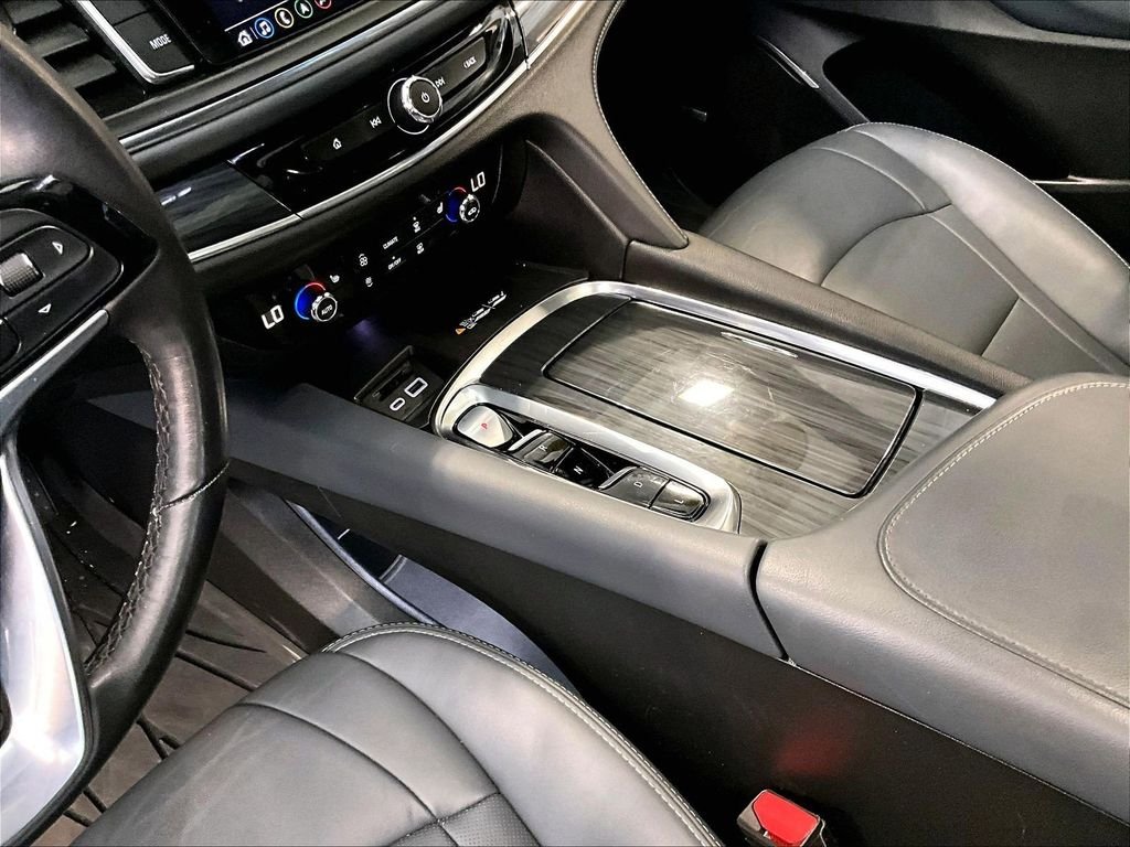Used 2023 Black Buick Essence image 21