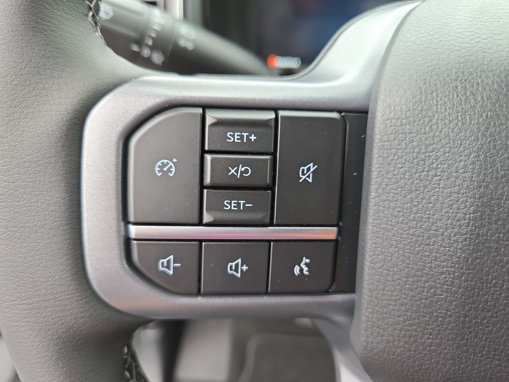 New 2026 Oxford White Ford F-250® Lariat® image 18