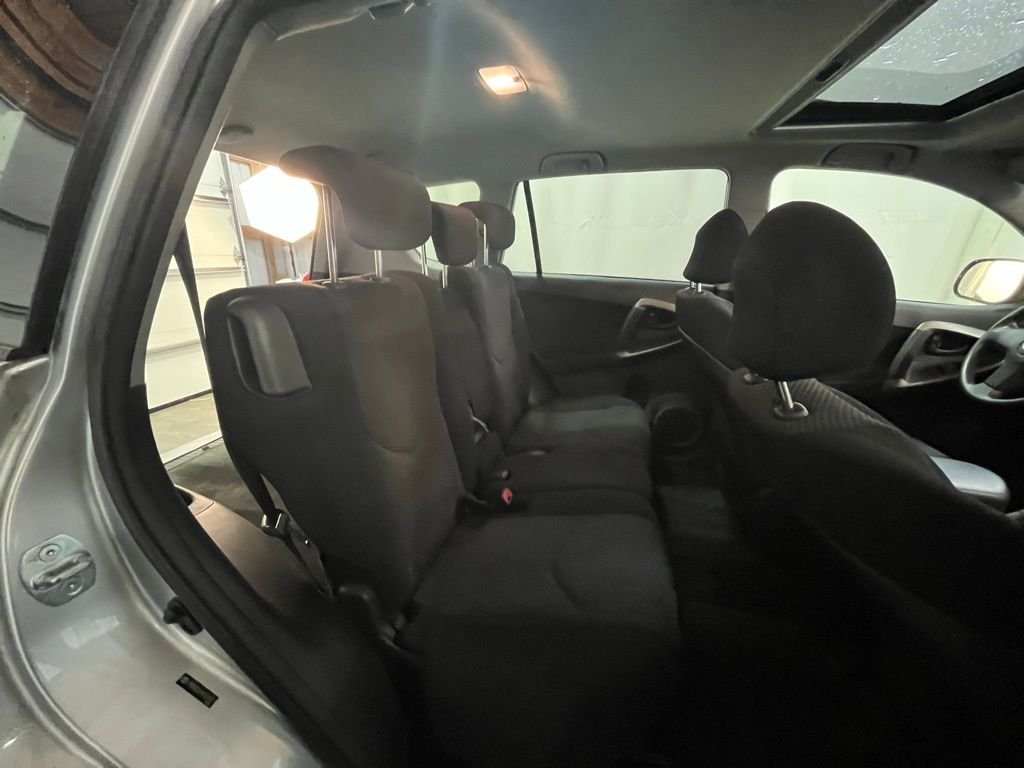 2006 Toyota RAV4 Base - Photo 24
