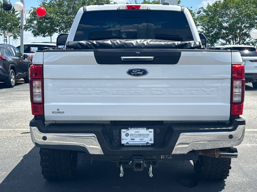 Used 2020 White Ford Lariat image 4