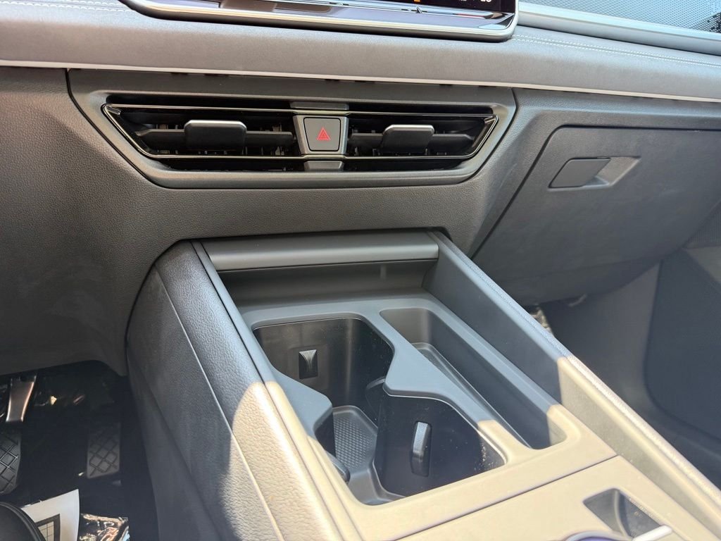 New 2026 White Volkswagen 2.0T SE image 42