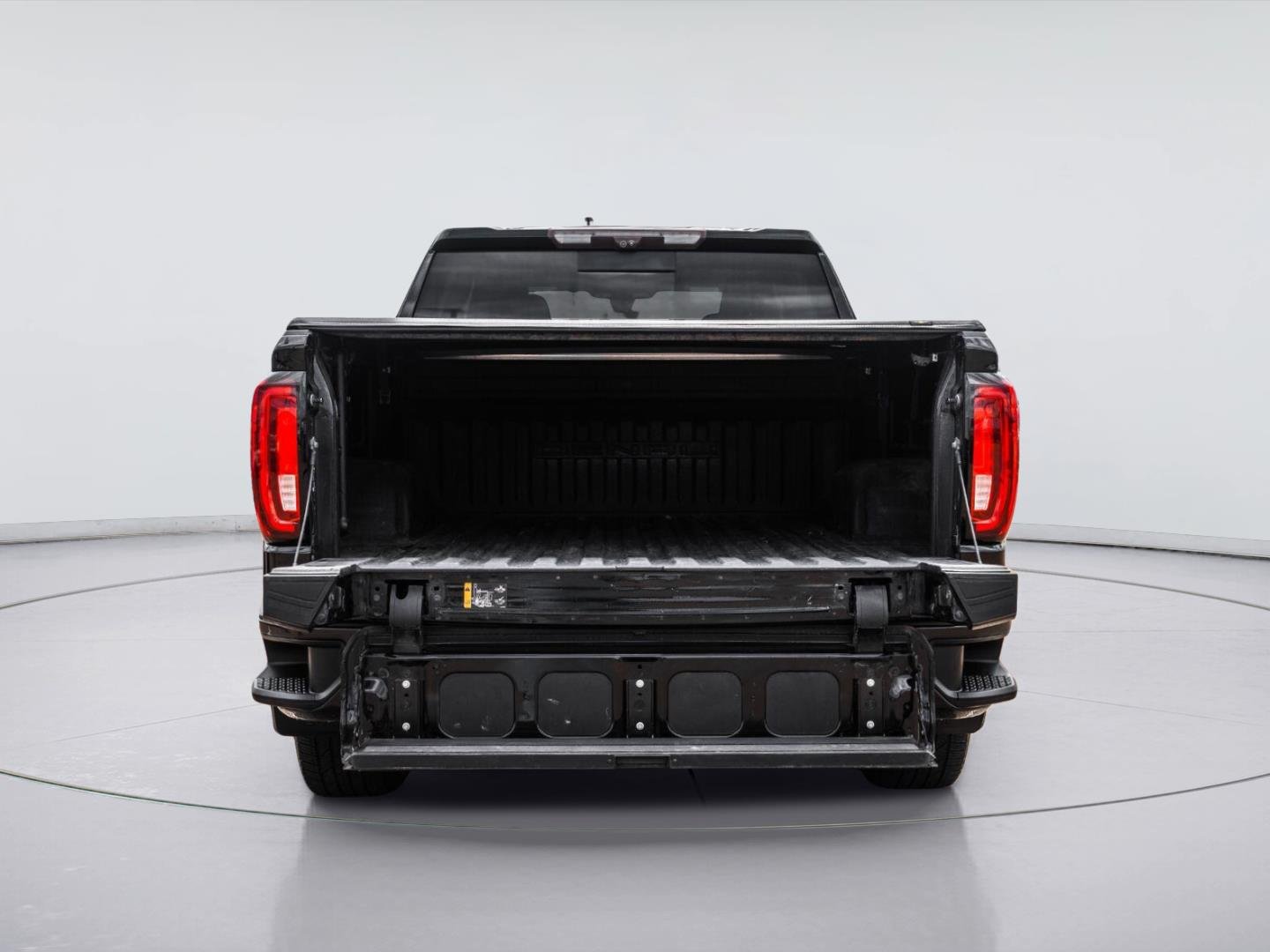 Certified Used 2020 ONYX BLACK GMC Denali image 10