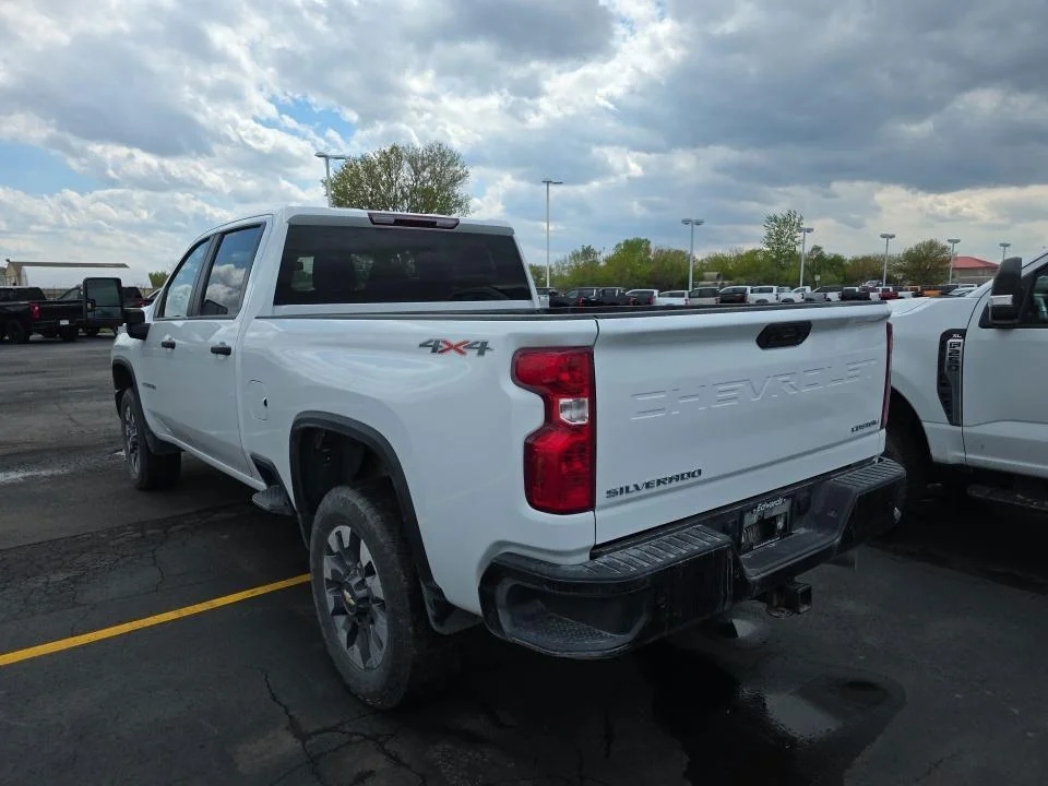 Used 2024 Summit White Chevrolet Custom image 6