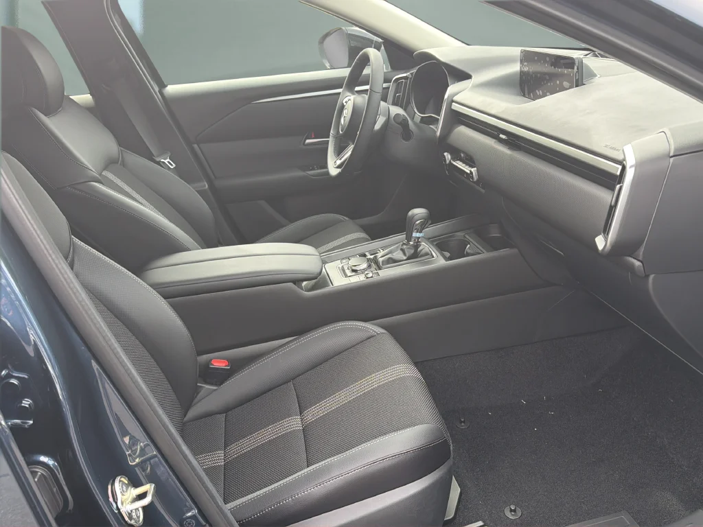 New 2026 Blue Metallic Mazda 2.5 S Select AWD image 23