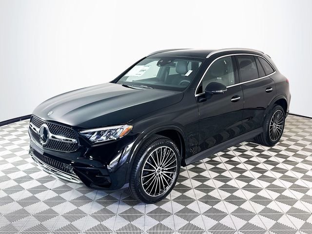 New 2026 Black Mercedes-Benz GLC 300 image 3