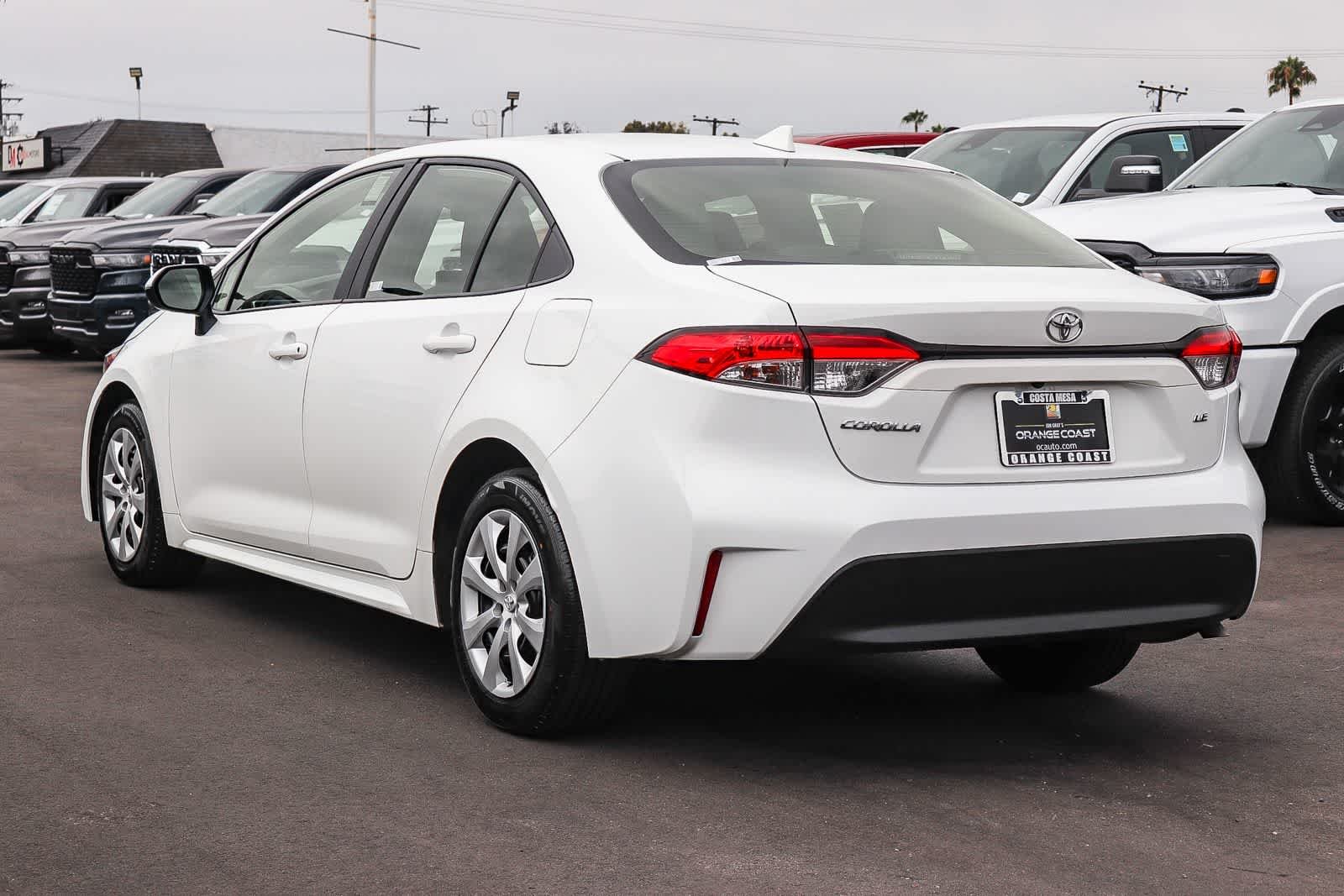 Used 2023 Ice Cap Toyota LE image 6
