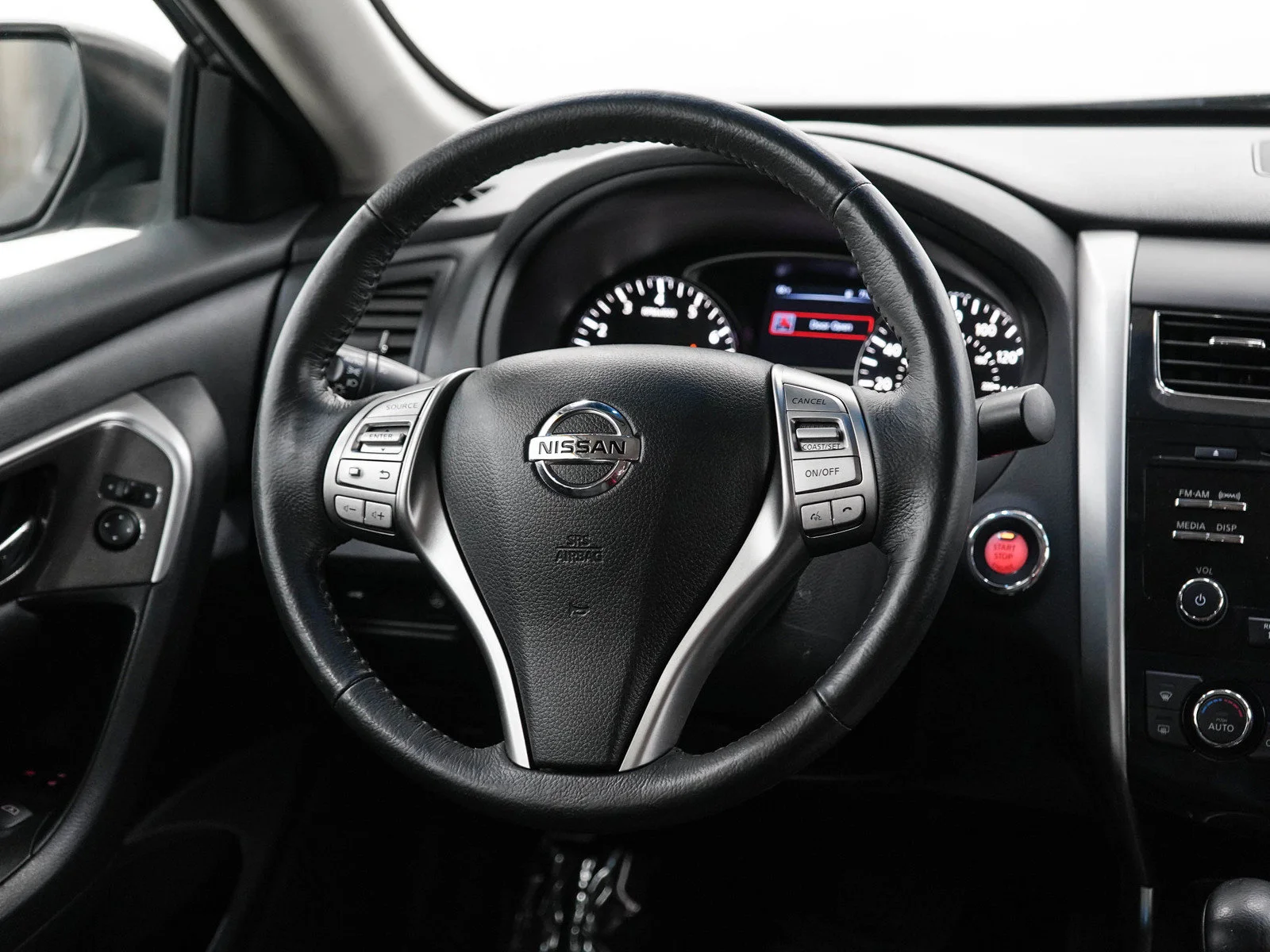 Used 2015 Gun Metallic Nissan 2.5 image 15
