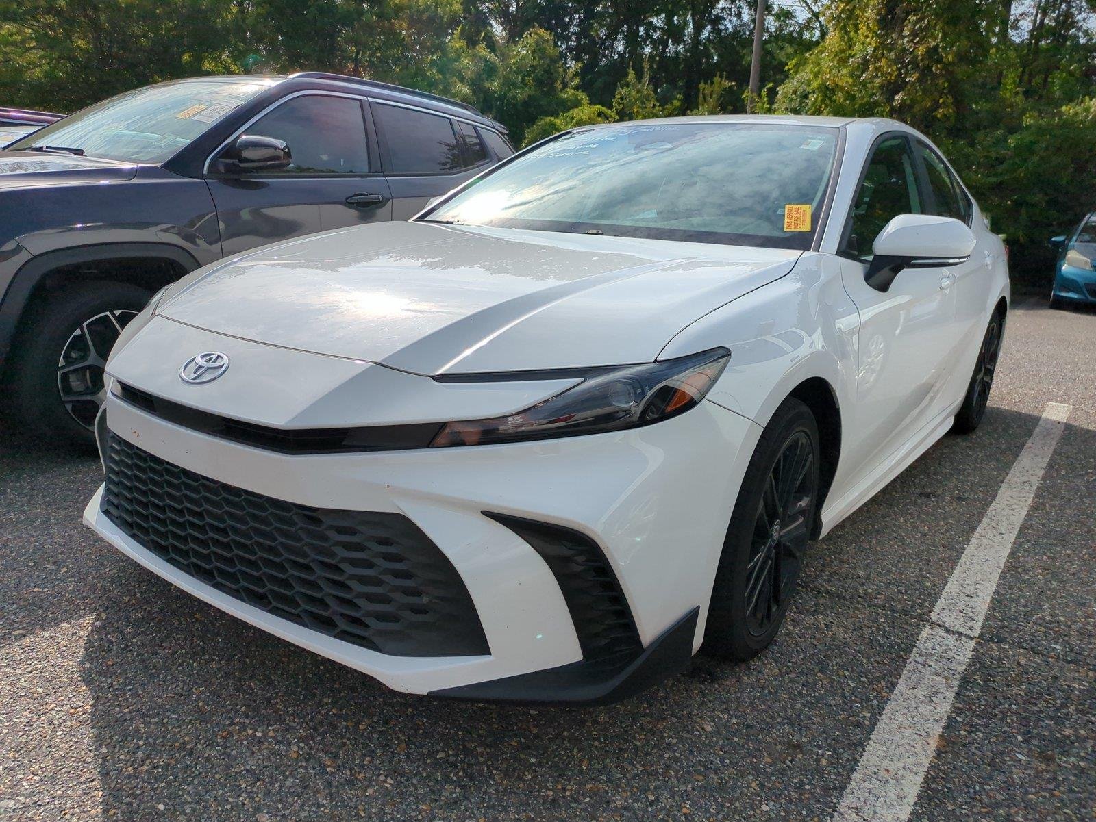 Used 2025  TOYOTA  image 6