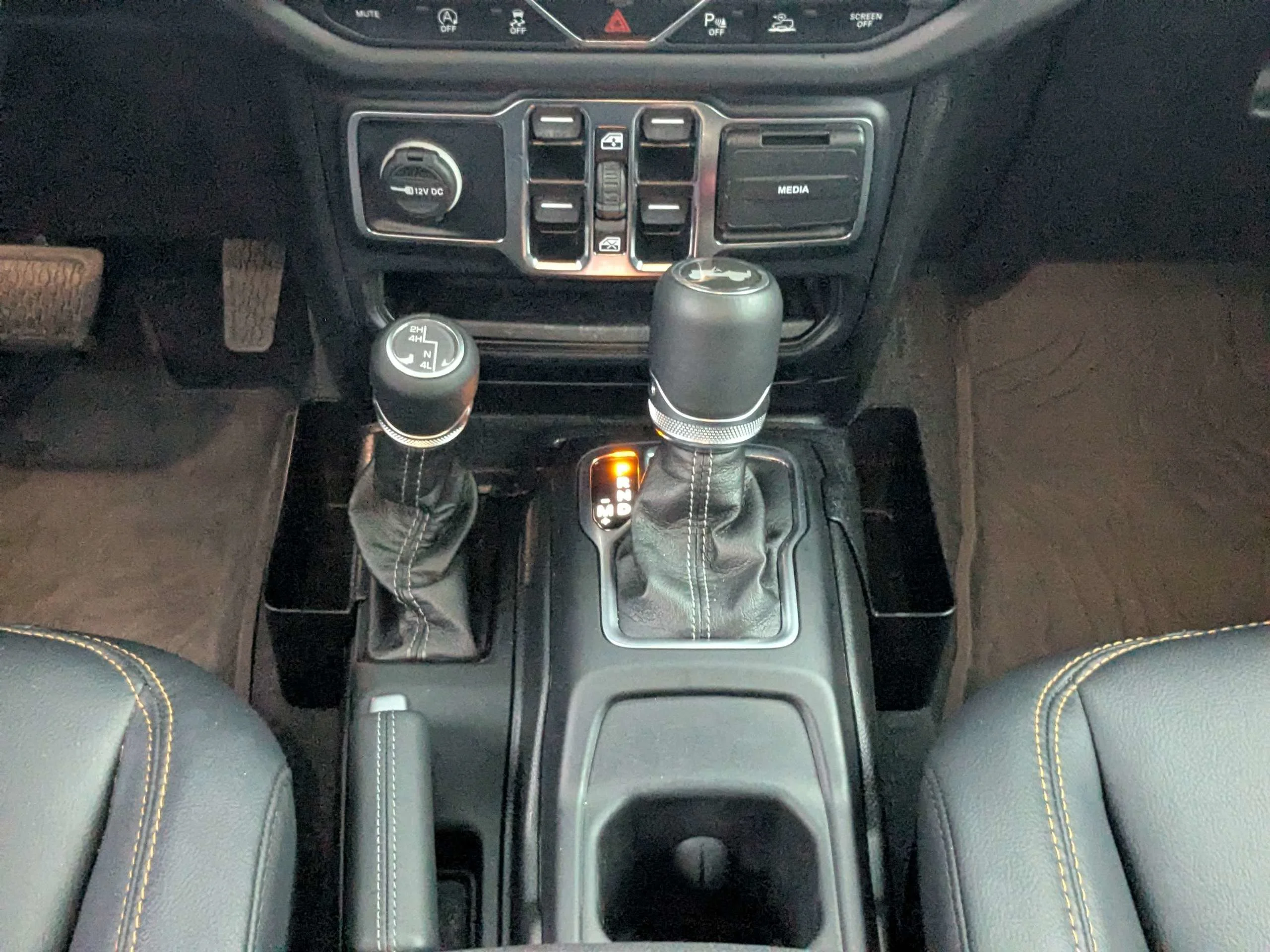 2024 Jeep Wrangler 4-Door Sahara - Photo 21