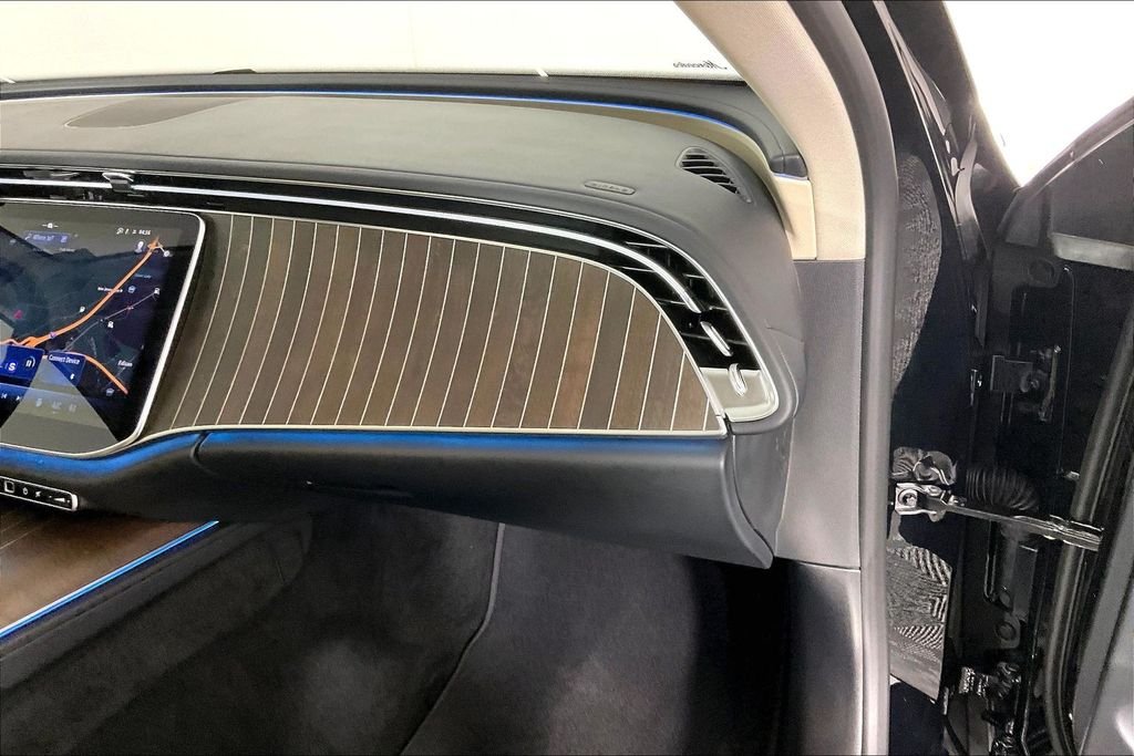 2025 Mercedes-Benz E-Class E350 - Photo 14