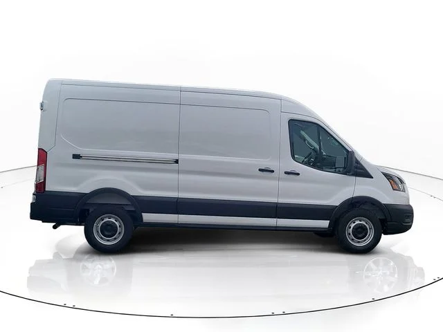 New 2026 Oxford White Ford Base image 4