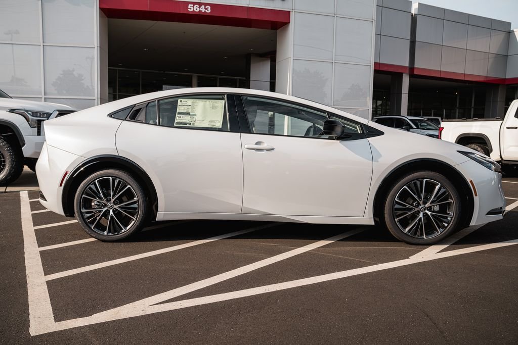 New 2026 Wind Chill Pearl Toyota Limited image 9