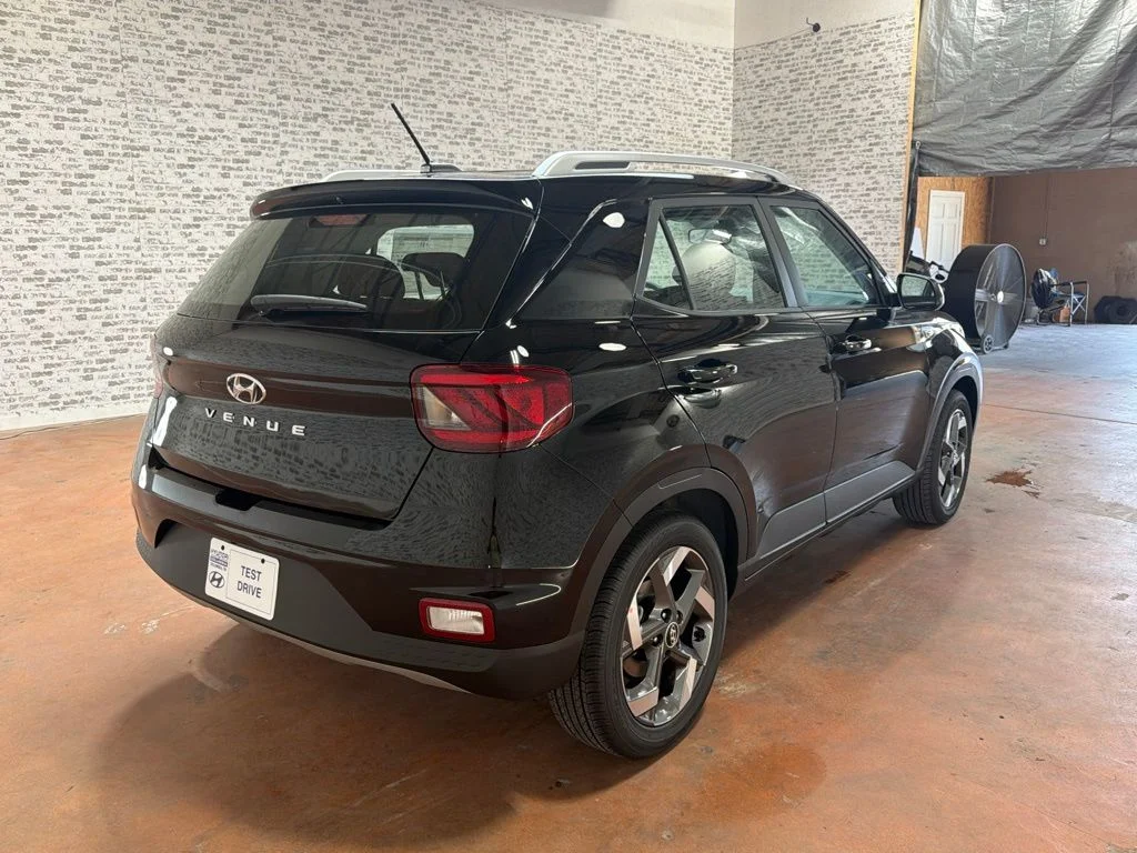 New 2026 Onyx Black Hyundai SEL image 7