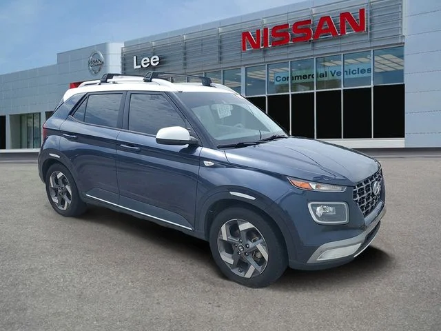 2022 Hyundai Venue Limited IVT's photo
