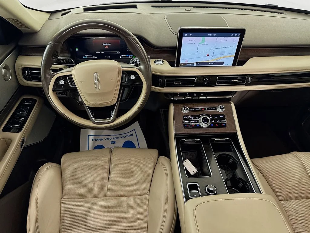 Used 2020 White Metallic Lincoln Grand Touring image 30