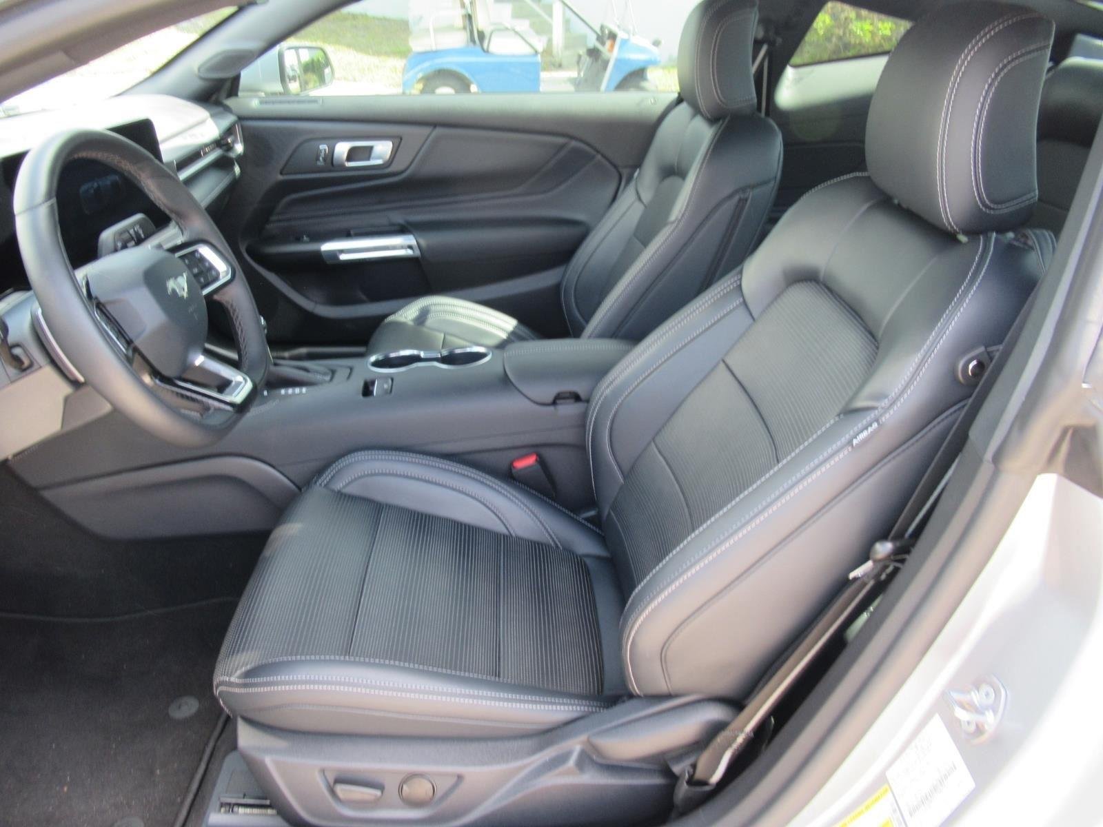 2025 Ford Mustang GT Premium Fastback - Photo 14