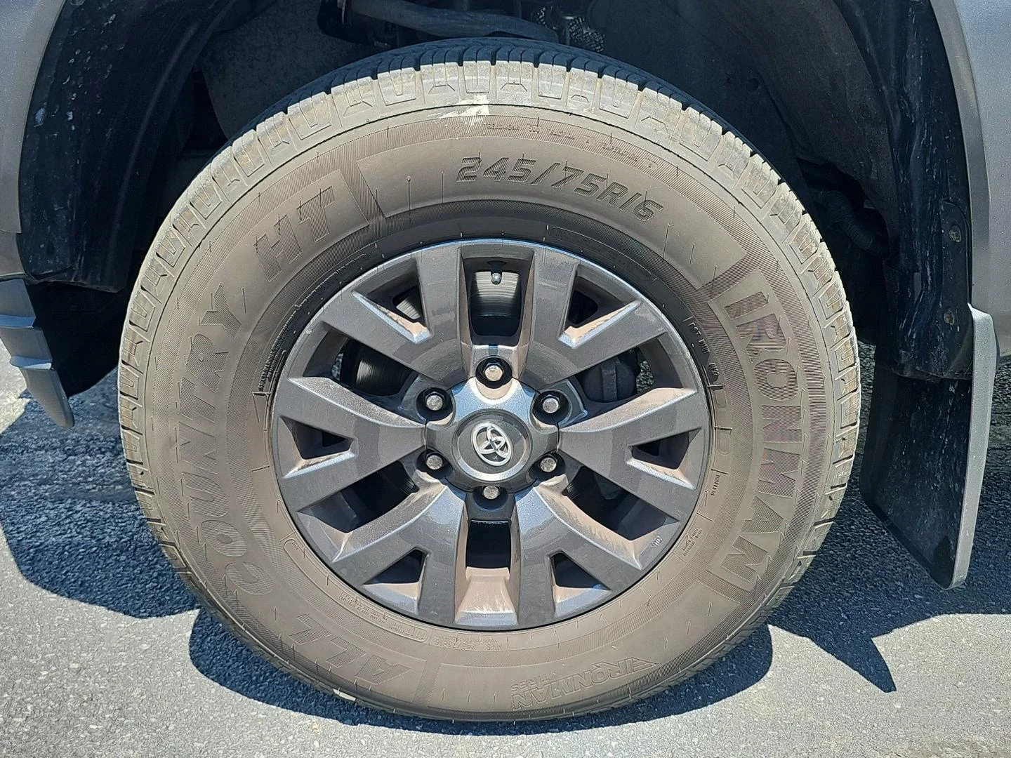 Used 2022 Magnetic Gray Metallic Toyota SR5 image 4