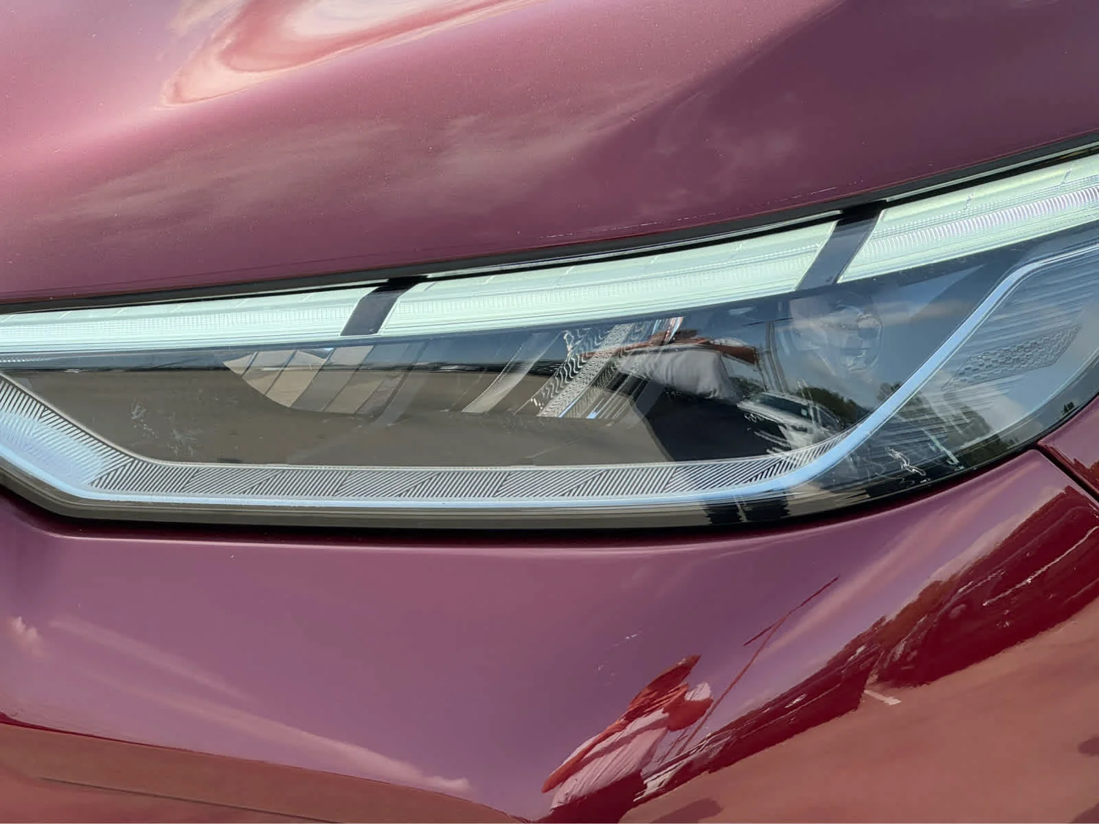 Certified Used 2024 Deep Bordeaux INFINITI LUXE image 9