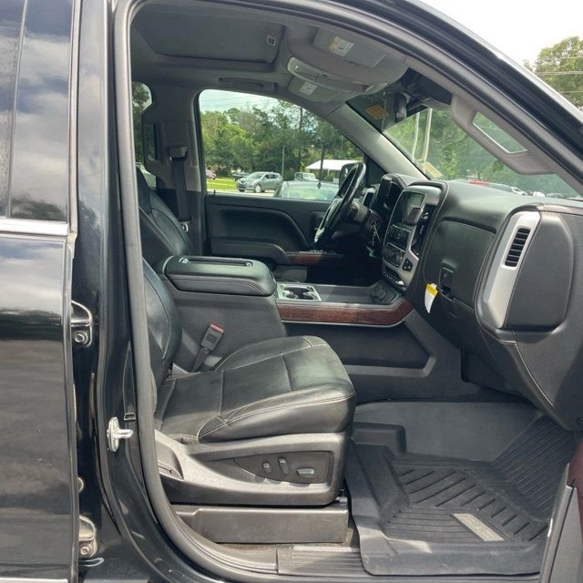 Used 2018 Black GMC SLT image 12