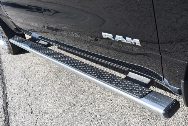Used 2019 Black Ram Big Horn/Lone Star image 13