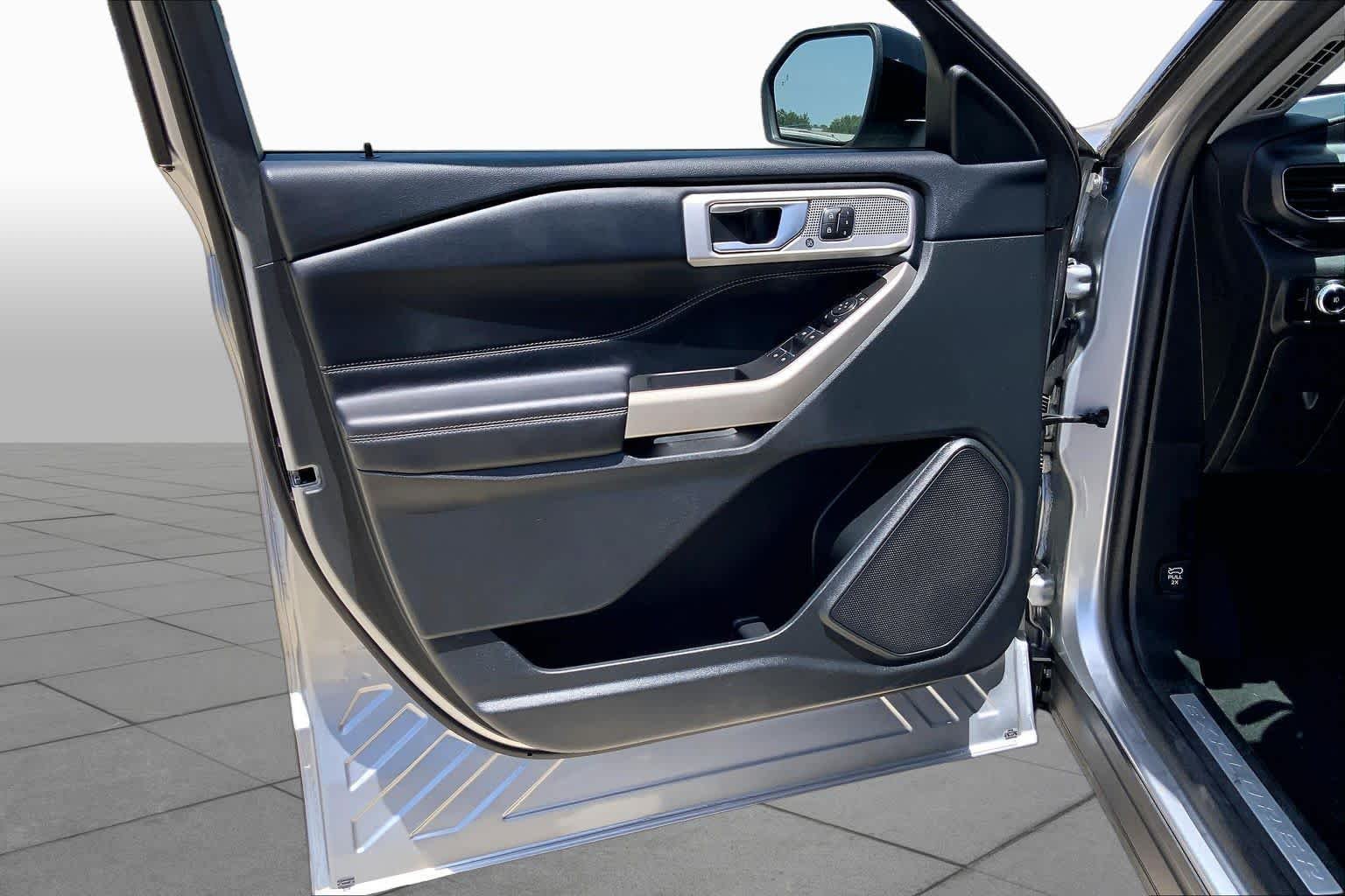 2023 Ford Explorer Limited - Photo 21