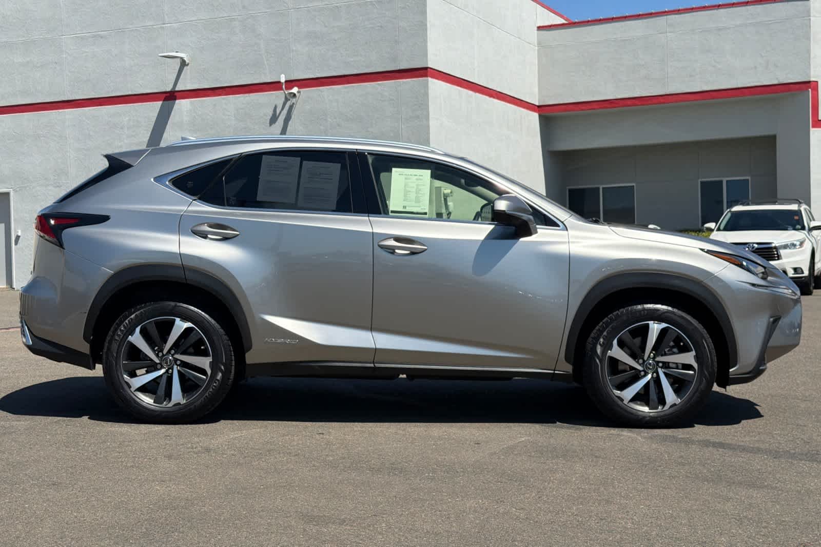 Used 2020 Atomic Silver Lexus  image 6