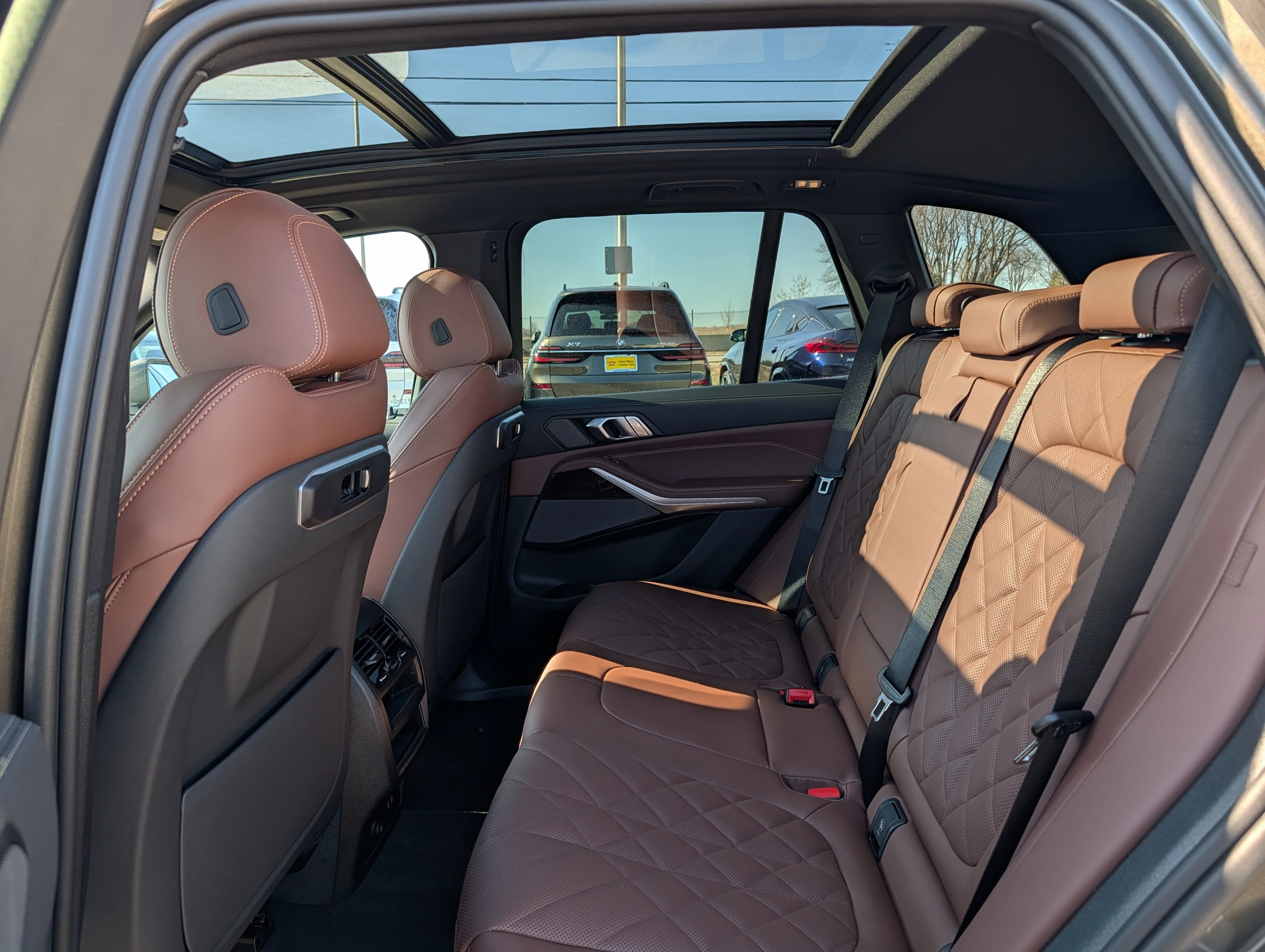 New 2026 Manhattan Green Metallic BMW xDrive40i image 6