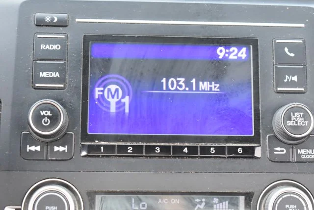 Used 2017 Blue Honda LX image 23